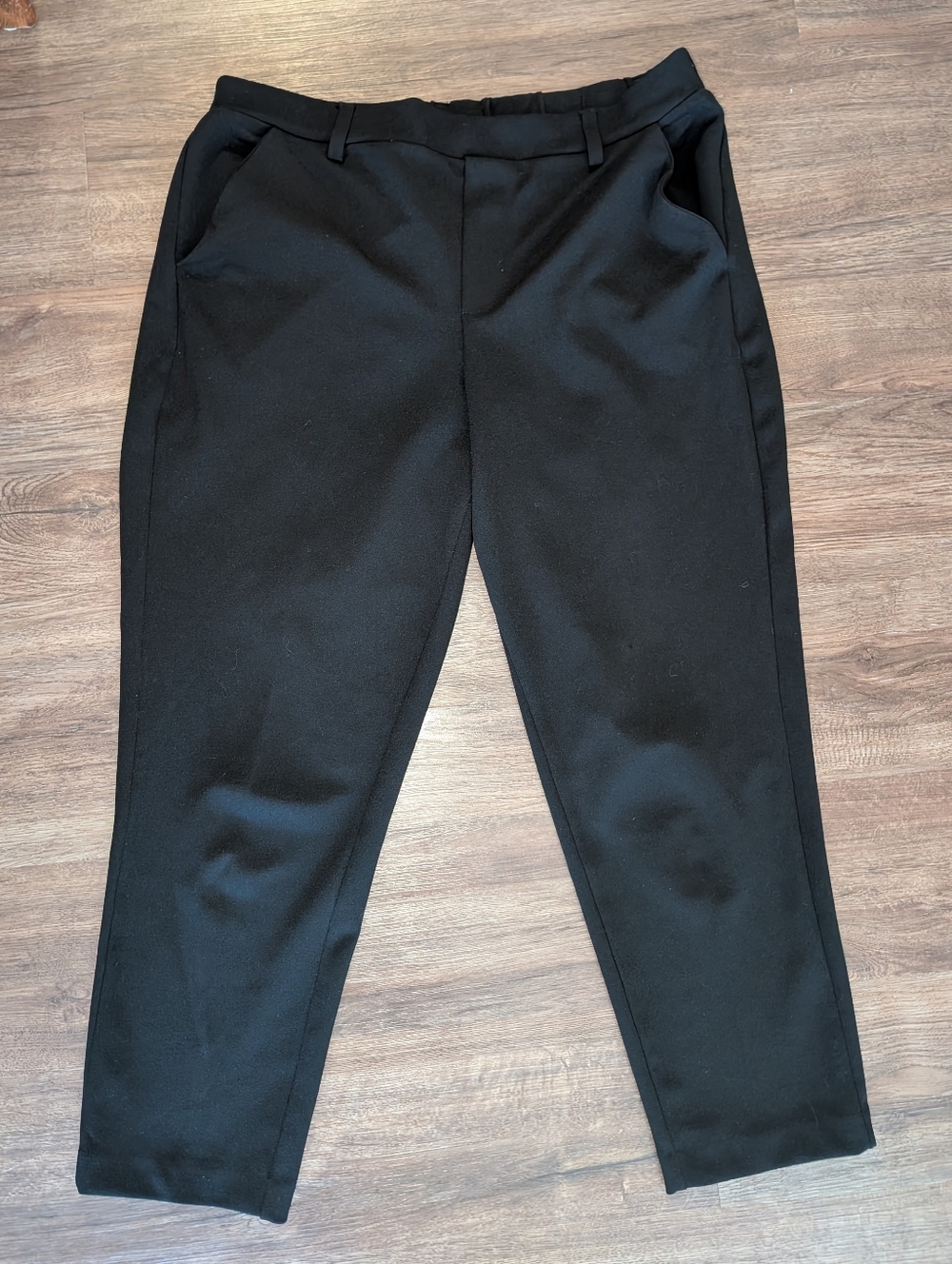 Eclipse Dress Pant Capris